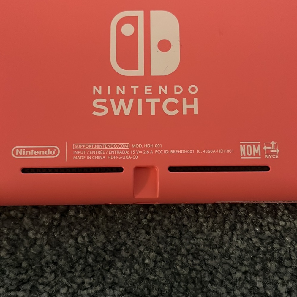 Nintendo Switch LITE - Picture 3 of 3